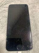 iPhonese（スマホ）の商品画像 - 査定依頼日：2024年6月17日 - 最高査定価格：3,000円