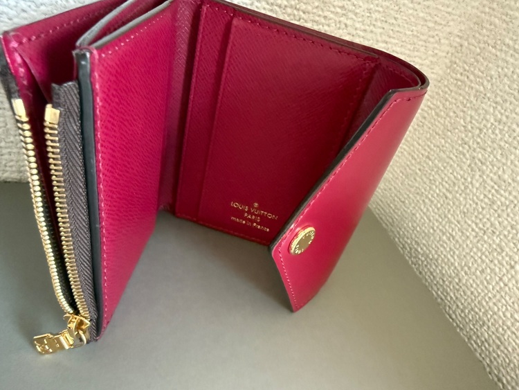 ポルトフォイユゾエ（ブランド財布・小物）の商品画像 - 査定依頼日：2025年6月20日 - 最高査定価格：20,000円