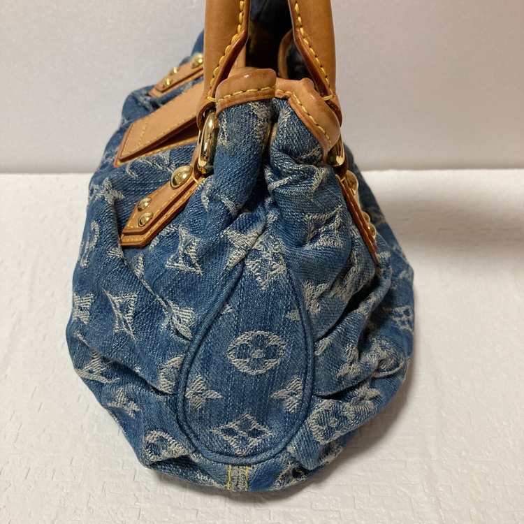 プリーティ（ブランドバッグ）の商品画像 - 査定依頼日：2025年11月30日 - 最高査定価格：350,000円