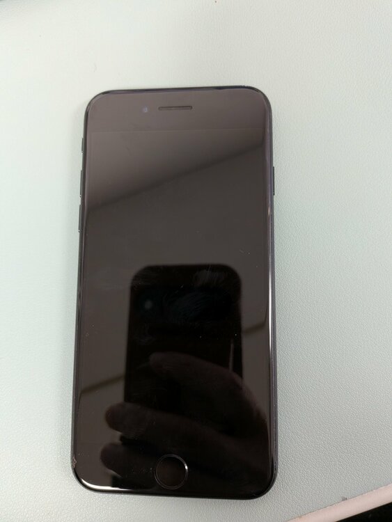 iPhone SE (第 3 世代) 128GB SIMフリー（スマホ）の商品画像 - 査定依頼日：2026年3月11日 - 最高査定価格：18,000円