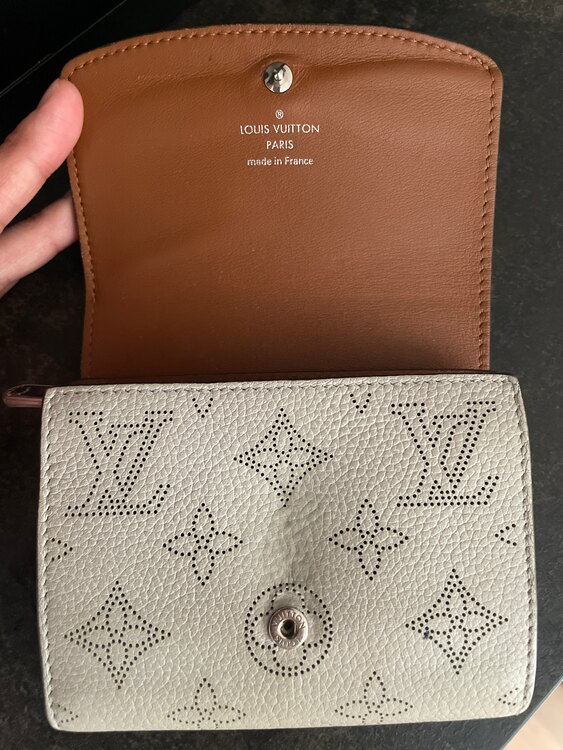 ウォレット（ブランド財布・小物）の商品画像 - 査定依頼日：2025年3月28日 - 最高査定価格：29,000円