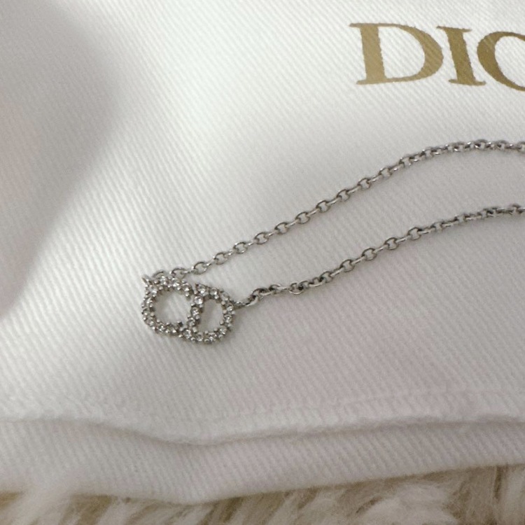 ディオール  （ブランドバッグ）の商品画像 - 査定依頼日：2025年12月26日 - 最高査定価格：28,000円