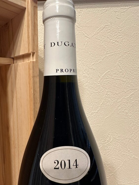 ベルナール　デュガ-ピィ　シャンベルタンV.V. 2014年（お酒）の商品画像 - 査定依頼日：2025年4月6日 - 最高査定価格：2,100,000円