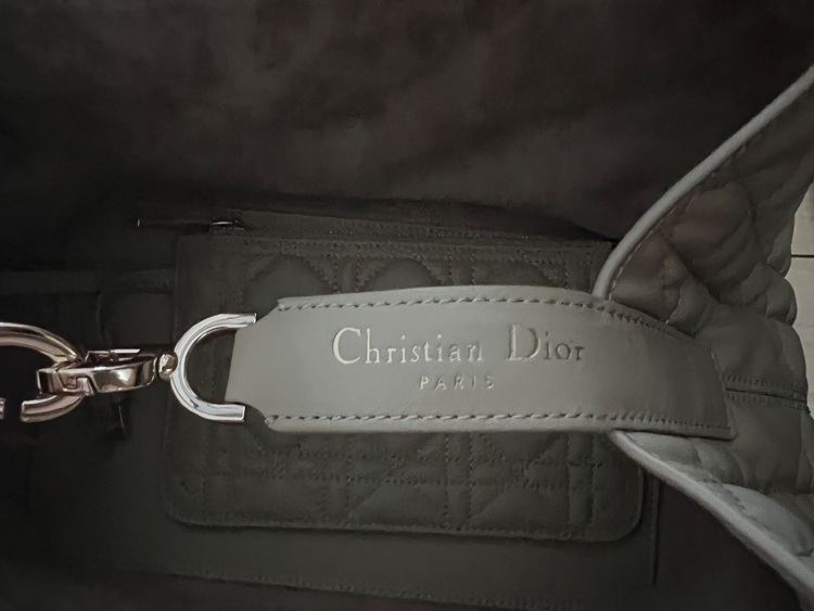 Dior Toujours（ブランドバッグ）の商品画像 - 査定依頼日：2025年9月15日 - 最高査定価格：270,000円