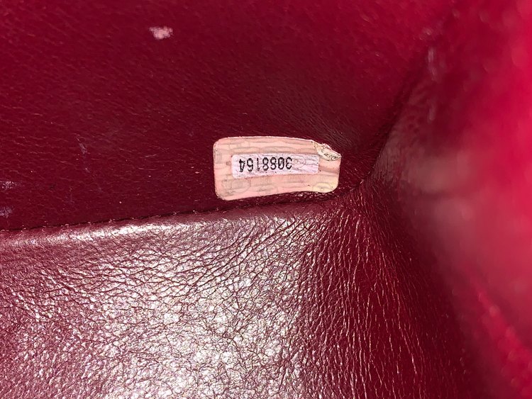 ショルダーバッグ A01165 ダイアナフラップマトラッセ ラムスキン 黒（ブランドバッグ）の商品画像 - 査定依頼日：2022年9月22日 - 最高査定価格：400,000円