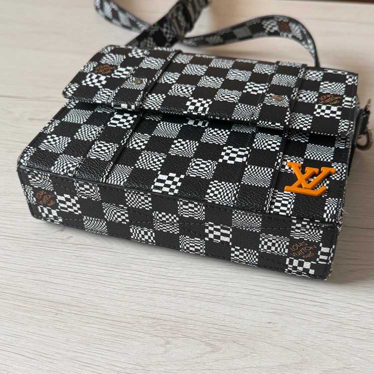 ダミエ　2wayショルダーバッグ（古着・ファッション）の商品画像 - 査定依頼日：2026年7月16日 - 最高査定価格：168,000円