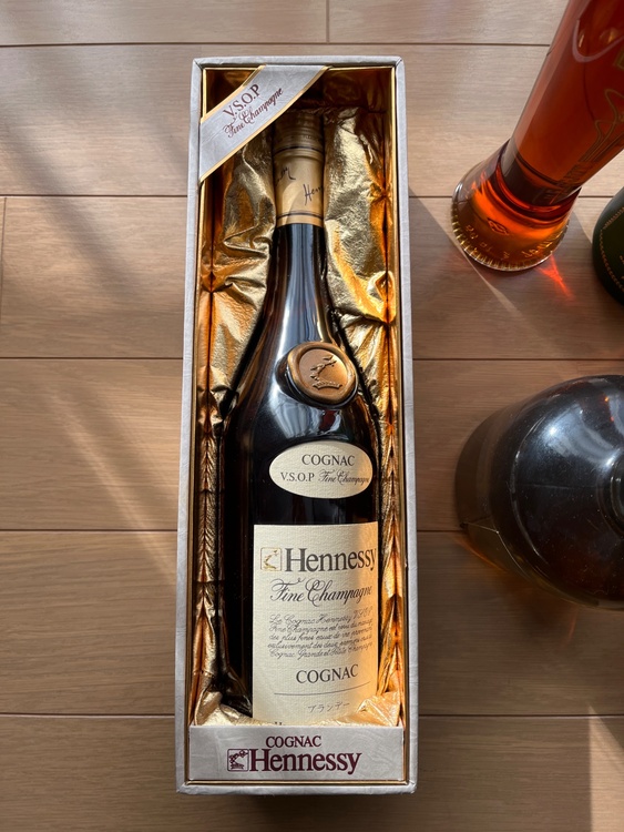 ブランデー ヘネシー （お酒）の商品画像 - 査定依頼日：2026年2月23日 - 最高査定価格：7,500円