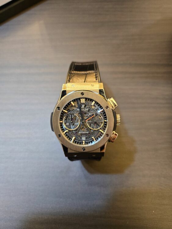 ウブロ クラシックフュージョン 525.NX.0170.L（高級時計）の商品画像 - 査定依頼日：2025年9月29日 - 最高査定価格：930,000円