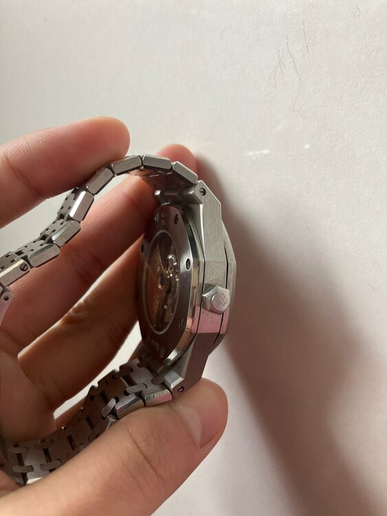 オーデマピゲ ロイヤルオーク （高級時計）の商品画像 - 査定依頼日：2025年2月9日 - 最高査定価格：4,300,000円