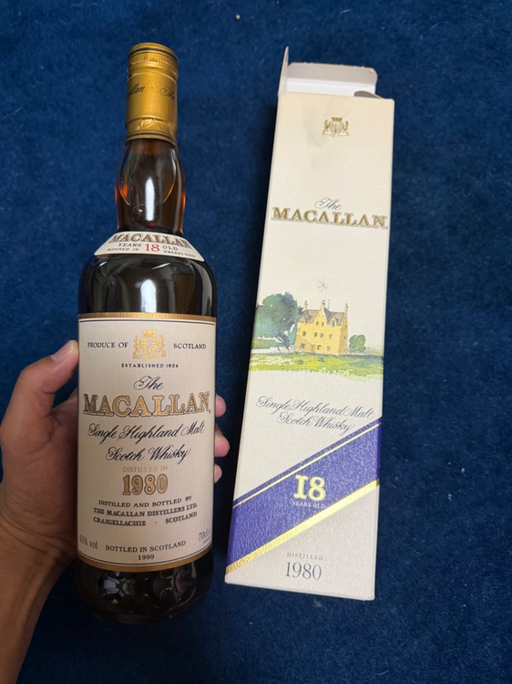 ウイスキー マッカラン （お酒）の商品画像 - 査定依頼日：2026年5月8日 - 最高査定価格：300,000円