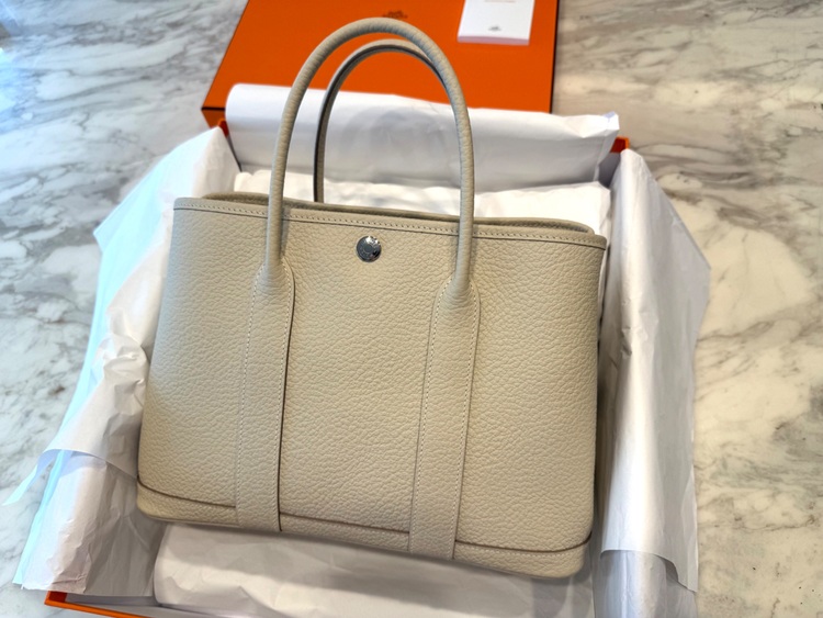 ガーデンパーティー tpm クレ（ブランドバッグ）の商品画像 - 査定依頼日：2025年10月27日 - 最高査定価格：400,000円