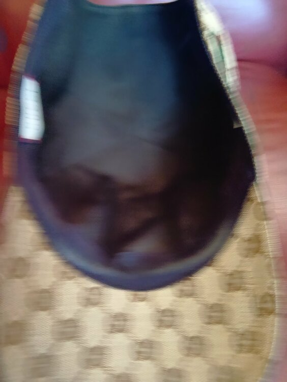 GUCCI キャップ（古着・ファッション）の商品画像 - 査定依頼日：2026年7月28日 - 最高査定価格：999円
