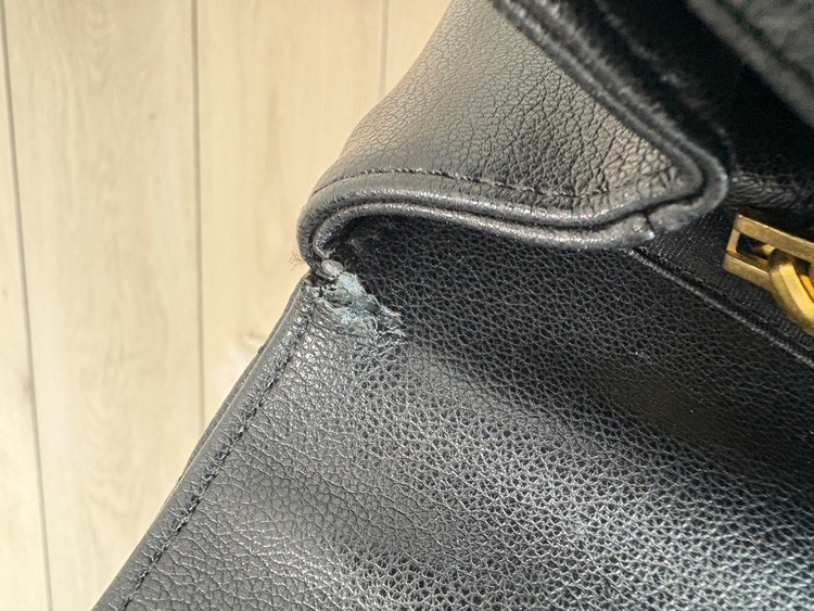 イブサンローラン  （ブランドバッグ）の商品画像 - 査定依頼日：2025年9月22日 - 最高査定価格：160,000円