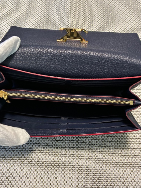 ルイヴィトンポルトフォイユカプシーヌ（ブランド財布・小物）の商品画像 - 査定依頼日：2026年2月4日 - 最高査定価格：100,000円