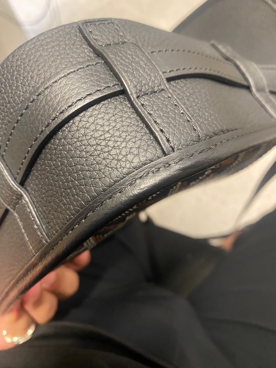 ヴェルヴェデーレPM（ブランドバッグ）の商品画像 - 査定依頼日：2025年7月29日 - 最高査定価格：300,000円