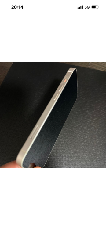 iPhone iPhone 13 128GB SIMフリー（スマホ）の商品画像 - 査定依頼日：2026年9月21日 - 最高査定価格：31,000円