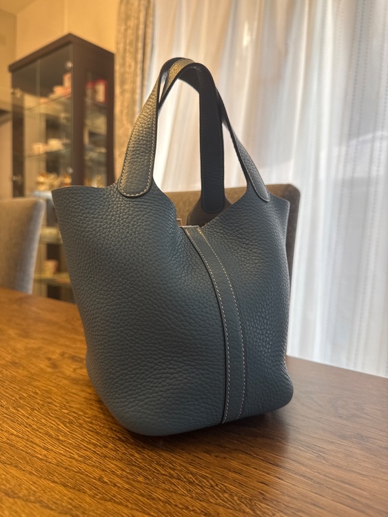 ピコタンロック18 pm（ブランドバッグ）の商品画像 - 査定依頼日：2026年3月27日 - 最高査定価格：310,000円