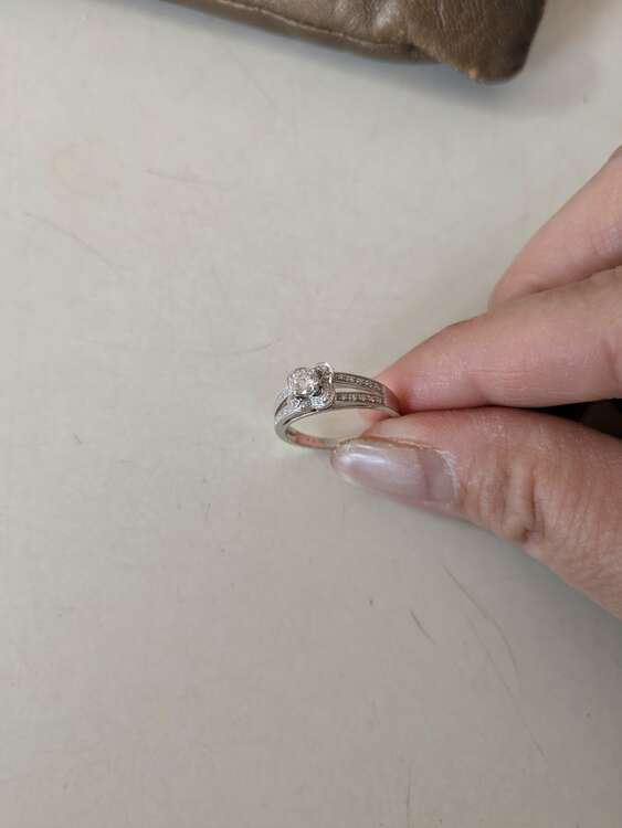 MAUBOUSSIN（金・貴金属）の商品画像 - 査定依頼日：2025年4月17日 - 最高査定価格：100,000円