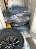 スタッドレスタイヤセット（カー用品）の商品画像 - 査定依頼日：2025年4月10日 - 最高査定価格：4,000円