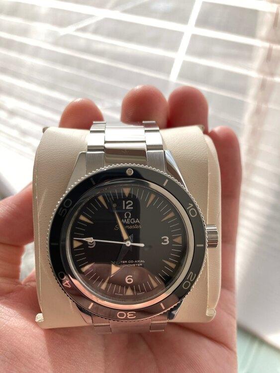 オメガ シーマスター 2333041201001（高級時計）の商品画像 - 査定依頼日：2025年2月8日 - 最高査定価格：550,000円