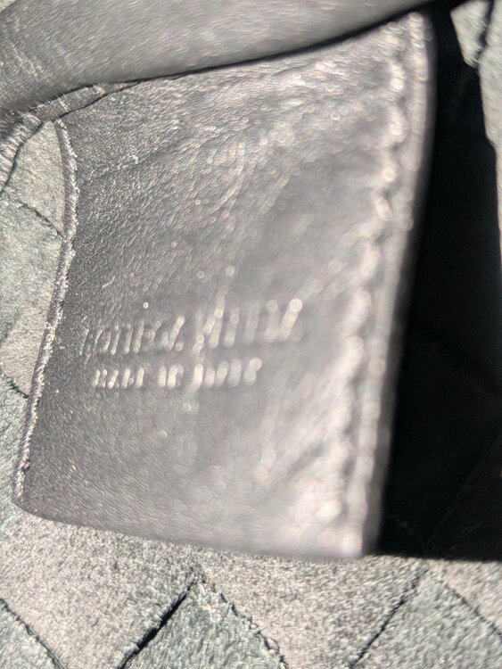 ショルダーバックイントレチャートP02584034X（ブランドバッグ）の商品画像 - 査定依頼日：2026年2月11日 - 最高査定価格：70,000円