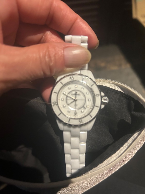 シャネル J12 （高級時計）の商品画像 - 査定依頼日：2025年8月27日 - 最高査定価格：250,000円