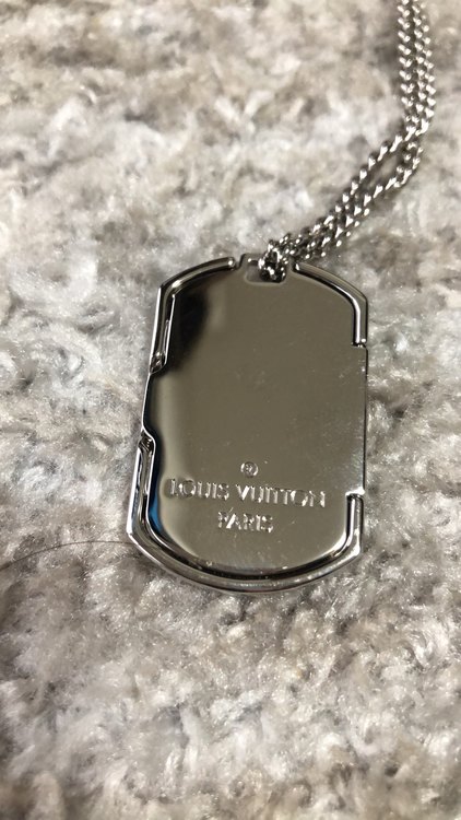 ルイ・ヴィトン M63640 コリエ プラーク モノグラム エクリプス ネックレ（金・貴金属）の商品画像 - 査定依頼日：2023年2月24日 - 最高査定価格：23,000円