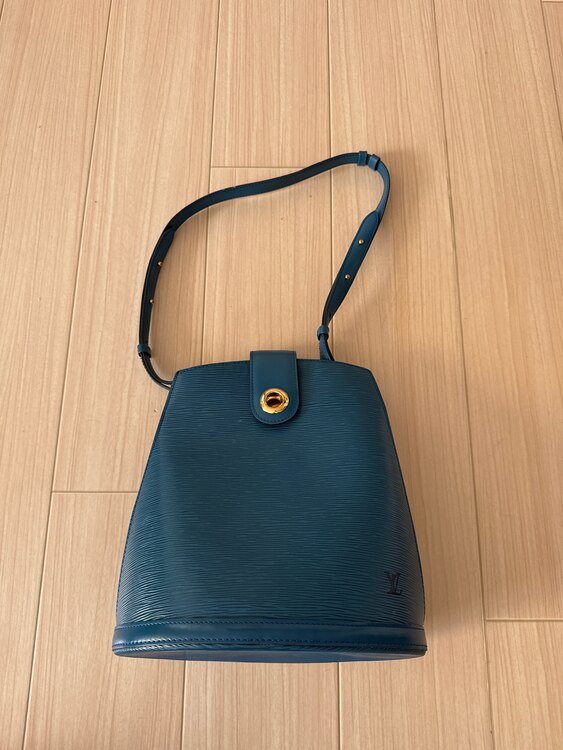 ルイヴィトン エピ （ブランドバッグ）の商品画像 - 査定依頼日：2025年5月21日 - 最高査定価格：50,000円