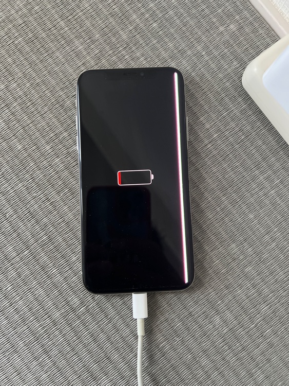 iPhoneX 256GB Softbank（スマホ）の商品画像 - 査定依頼日：2026年3月11日 - 最高査定価格：11,000円