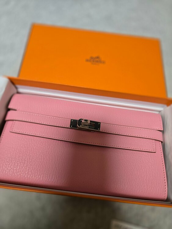 エルメス　ケリーウォレット ロング（ブランド財布・小物）の商品画像 - 査定依頼日：2026年4月3日 - 最高査定価格：160,000円