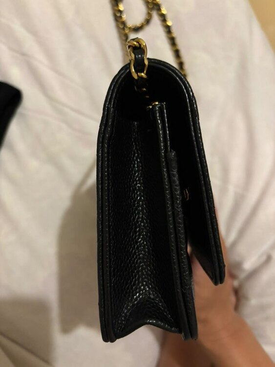 マトラッセ チェーンウォレット（ブランドバッグ）の商品画像 - 査定依頼日：2025年5月27日 - 最高査定価格：400,000円