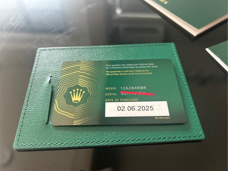 ロレックス デイトジャスト 126284rb（高級時計）の商品画像 - 査定依頼日：2025年6月7日 - 最高査定価格：2,900,000円