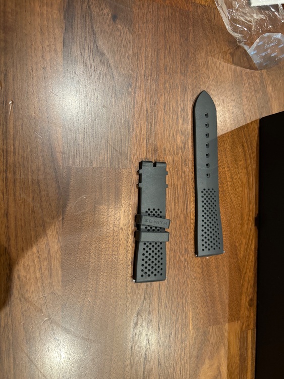 クロノマスターエルプリメロ　オープン（高級時計）の商品画像 - 査定依頼日：2025年10月20日 - 最高査定価格：500,000円