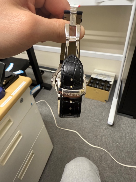 パテックフィリップ ノーチラス （高級時計）の商品画像 - 査定依頼日：2026年1月22日 - 最高査定価格：10,000,000円