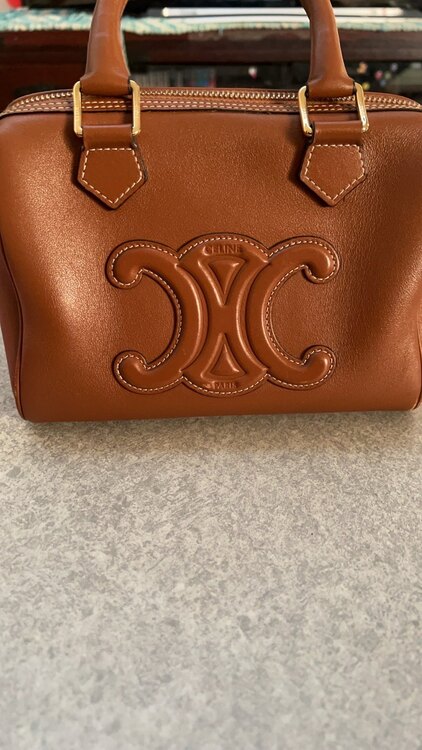 スモール ボストン / スムースカーフスキン（ブランドバッグ）の商品画像 - 査定依頼日：2025年2月9日 - 最高査定価格：200,000円