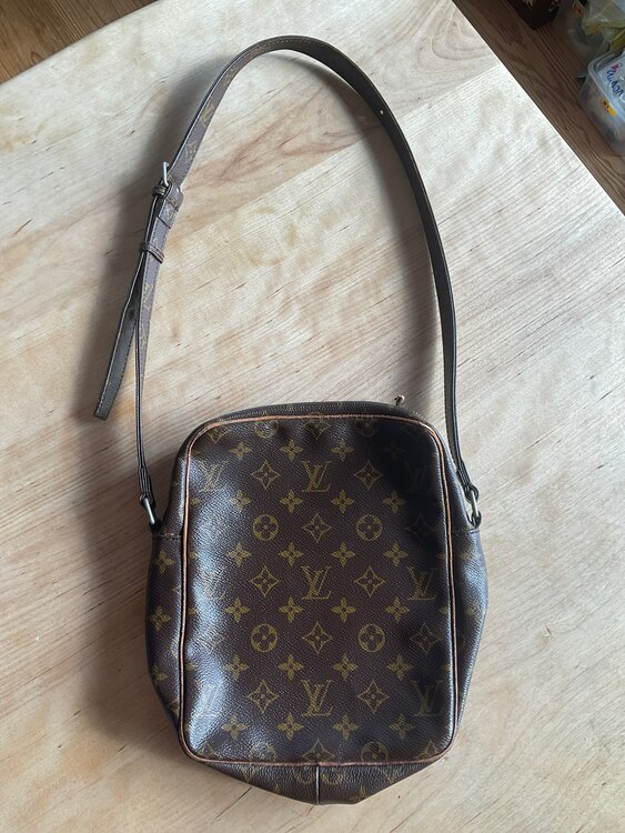 不明（ブランドバッグ）の商品画像 - 査定依頼日：2025年3月10日 - 最高査定価格：13,000円