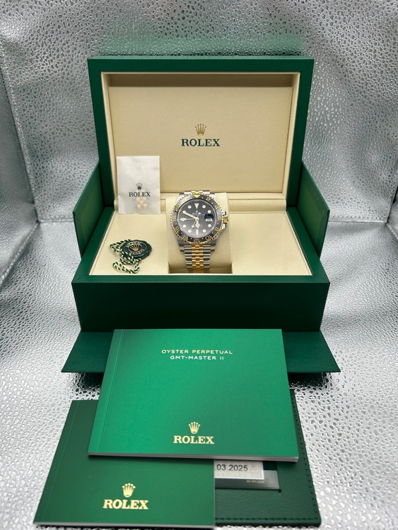 GMTマスターⅡ コンビ（高級時計）の商品画像 - 査定依頼日：2025年6月14日 - 最高査定価格：3,180,000円