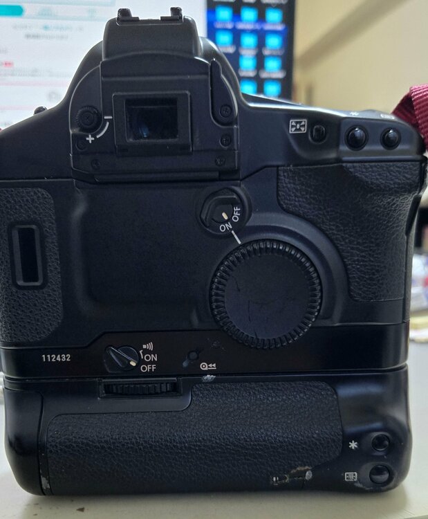 イオス1V（カメラ）の商品画像 - 査定依頼日：2026年1月22日 - 最高査定価格：80,000円