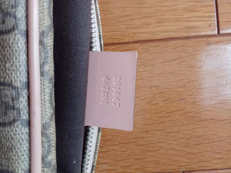 グッチ GUCCI GG柄 ショルダーバッグ GGスプリーム ショルダーバッグ （ブランドバッグ）の商品画像 - 査定依頼日：2025年4月22日 - 最高査定価格：35,000円