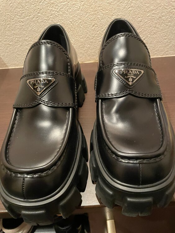 商品品番: 2DE129_B4L_F0002（古着・ファッション）の商品画像 - 査定依頼日：2025年2月15日 - 最高査定価格：26,000円