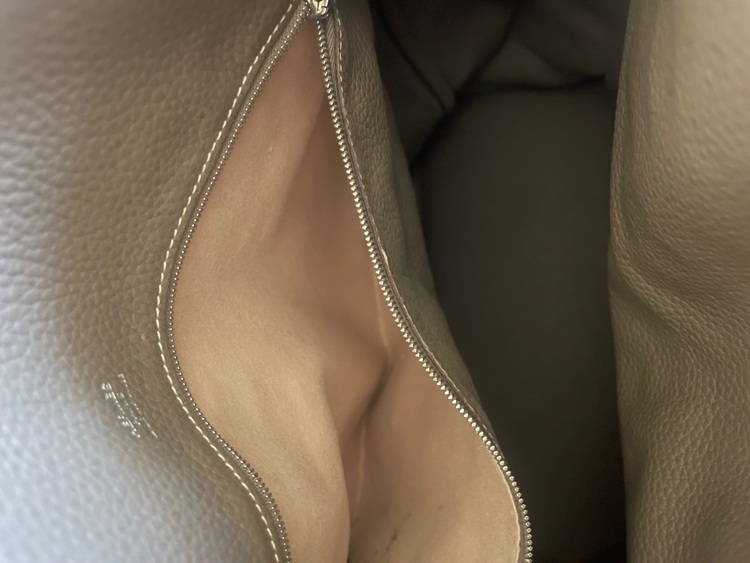 エルメス ヴィクトリア （ブランドバッグ）の商品画像 - 査定依頼日：2025年10月30日 - 最高査定価格：160,000円