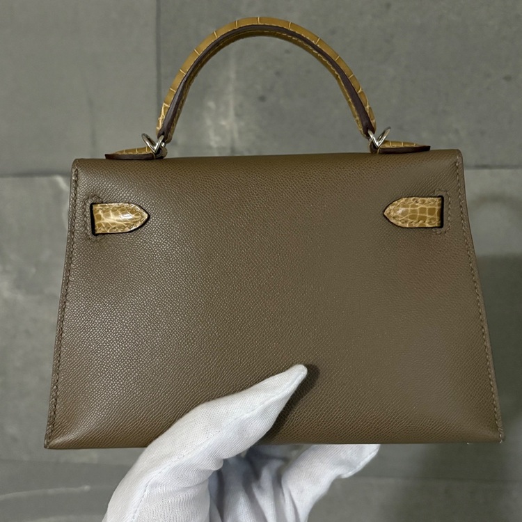 エルメス ケリー （ブランドバッグ）の商品画像 - 査定依頼日：2025年11月29日 - 最高査定価格：4,000,000円