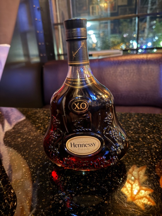 ヘネシー（お酒）の商品画像 - 査定依頼日：2025年10月6日 - 最高査定価格：15,000円