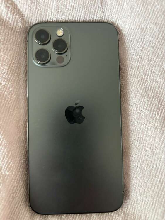 MGMA3J/A Iphon12Pro,silver,256GB（スマホ）の商品画像 - 査定依頼日：2025年4月26日 - 最高査定価格：35,000円