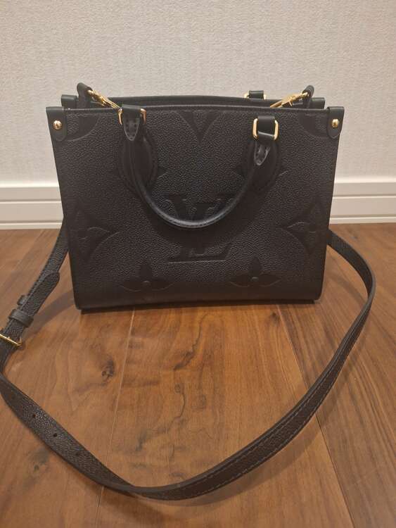 オンザゴー（ブランドバッグ）の商品画像 - 査定依頼日：2025年1月29日 - 最高査定価格：270,000円