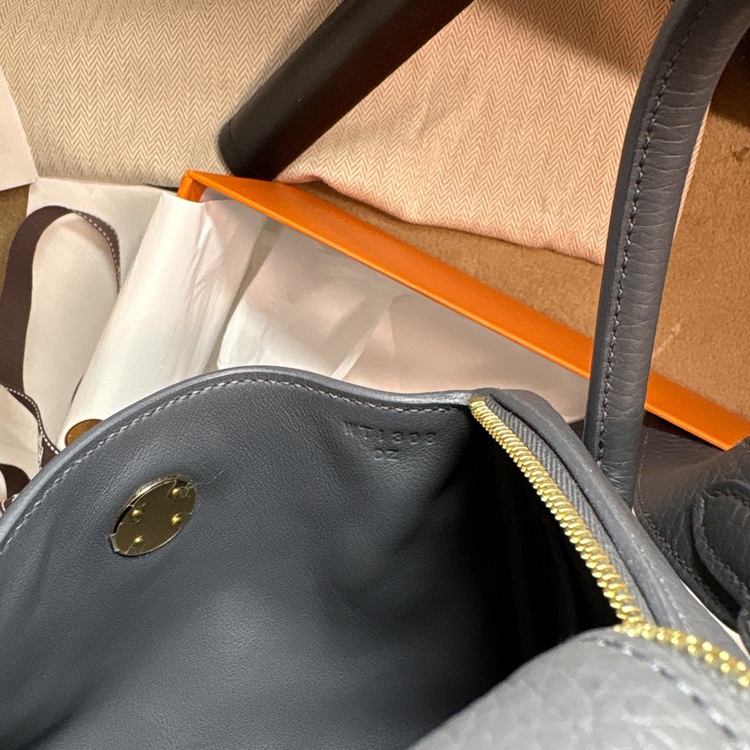 エルメス リンディ （ブランドバッグ）の商品画像 - 査定依頼日：2025年9月25日 - 最高査定価格：1,300,000円