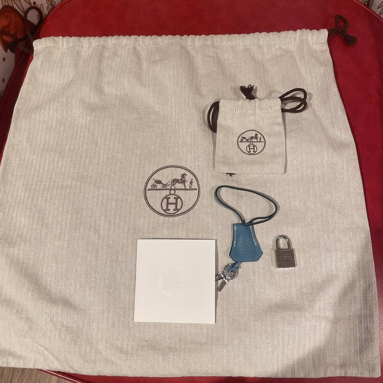 バーキン30 □N刻印（ブランドバッグ）の商品画像 - 査定依頼日：2025年2月1日 - 最高査定価格：1,500,000円