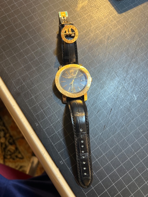 BB 42 GL AUTO O 1338（高級時計）の商品画像 - 査定依頼日：2026年3月14日 - 最高査定価格：1,700,000円