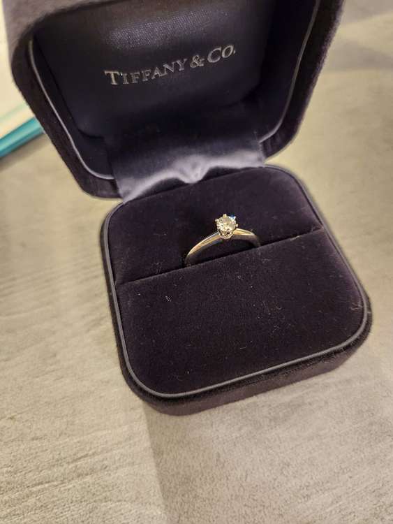 ティファニー セッティング（宝石）の商品画像 - 査定依頼日：2023年7月31日 - 最高査定価格：80,000円