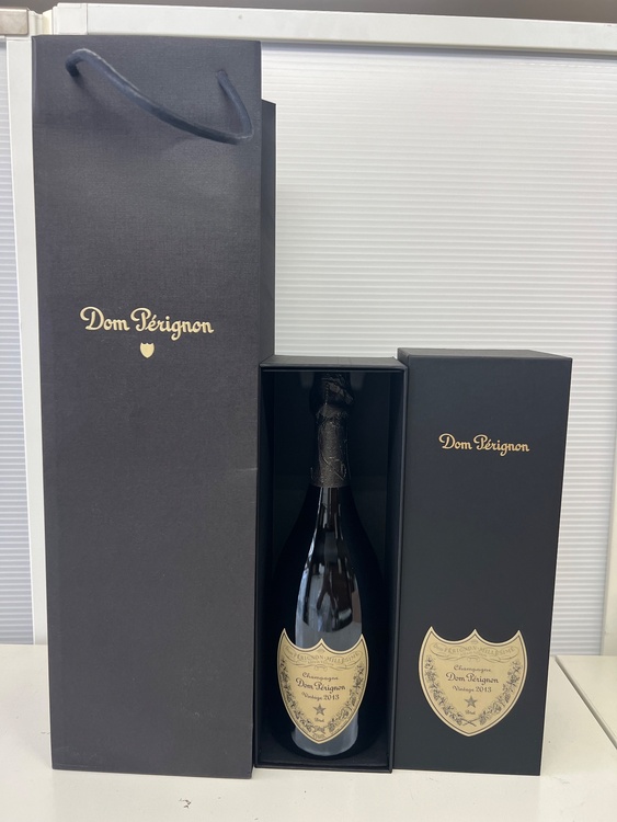 シャンパン ドン・ペリニヨン（お酒）の商品画像 - 査定依頼日：2026年6月15日 - 最高査定価格：21,500円